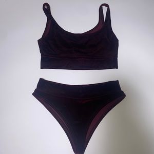 Laina Rauma maroon velvet set